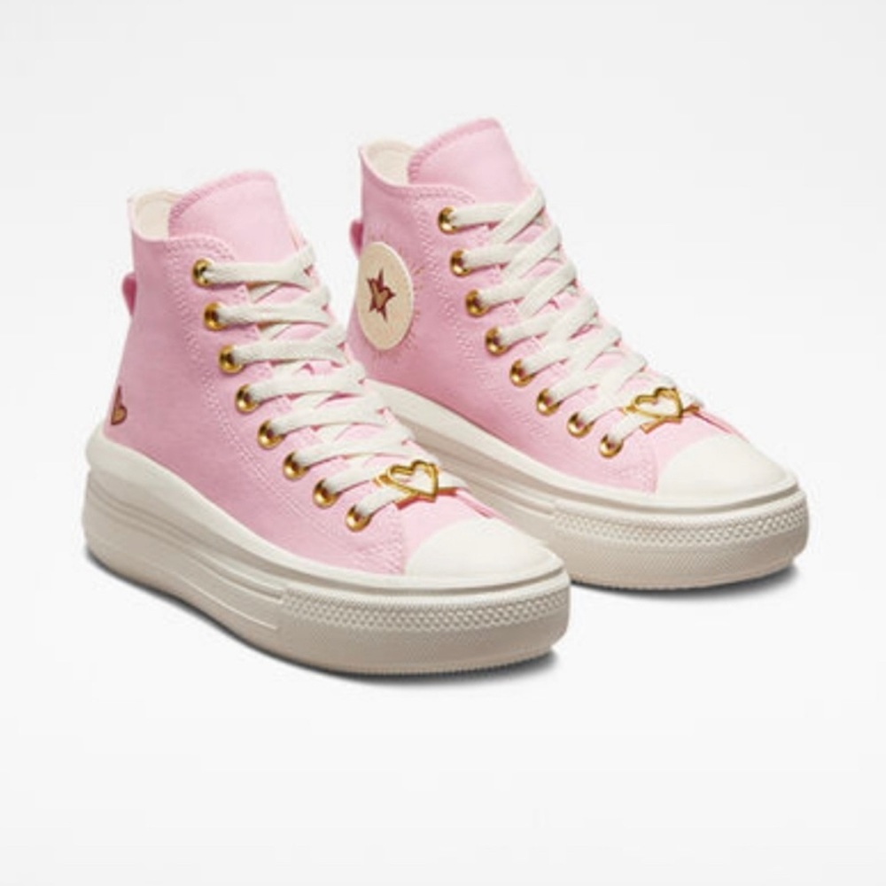 Pink heart platform converse